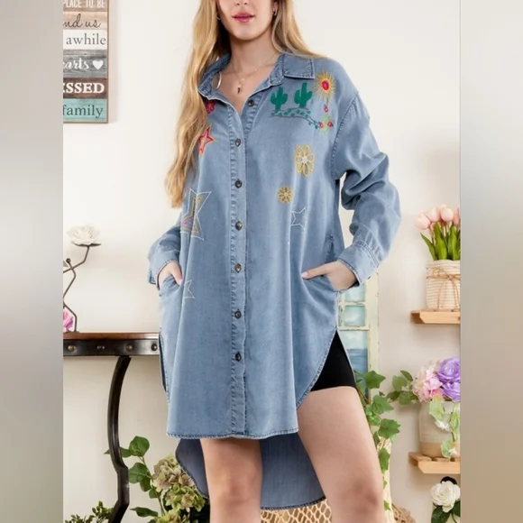 4-0131 *Boutique* Western Boho Embroidered Cactus hippie bus button down top - Picture 3 of 5